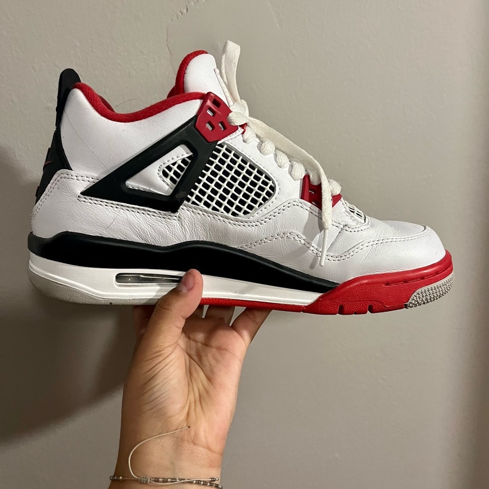 Jordan 4s Fire Reds - Picture 2 of 5